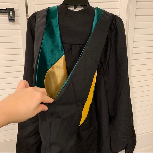 order cap and gown usf